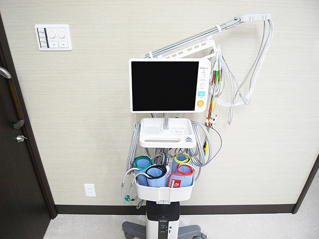 心電図・血圧脈波検査装置